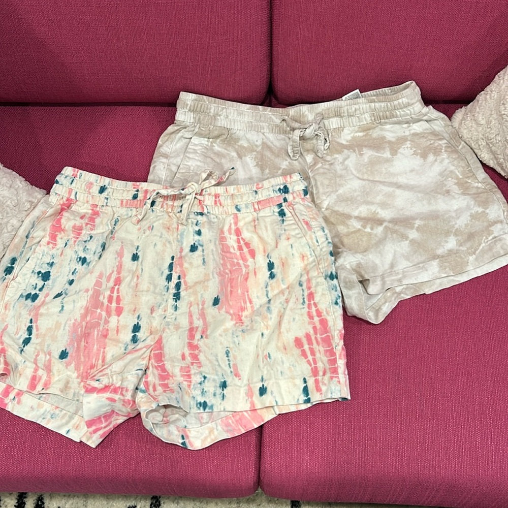 Two pair of Old Navy line tie dye pattern shorts